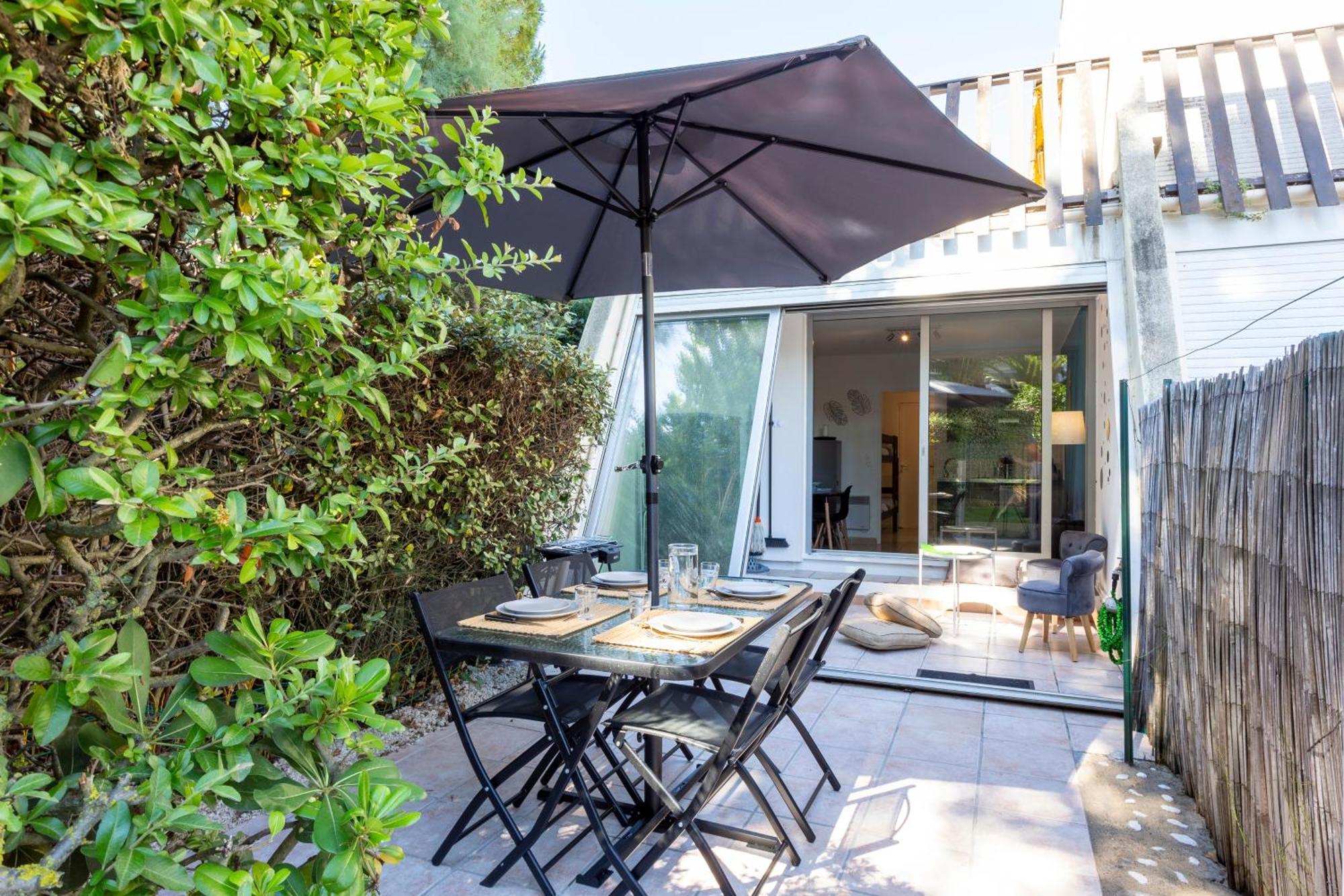 Chez Alexandra - Elegant Studio Avec Parking A Proximite Des Plages La Grande Motte Exterior photo
